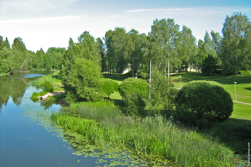 Парк в небольшом городке Карья (~9000 жителей). Финляндия.