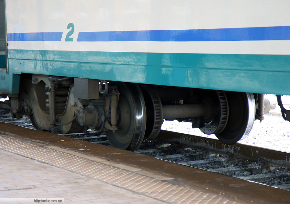 Итальянские поезда снабжены вентилируемыми дисковыми тормозами.