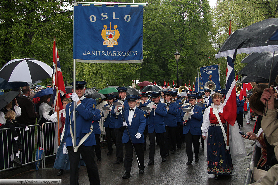 Парад посвященный дню независимости Норвегии.