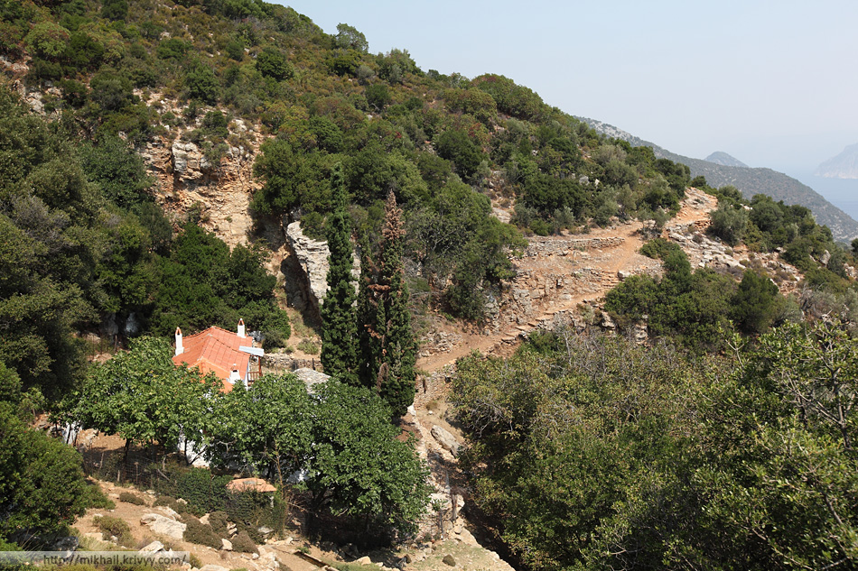Монастырь Таксиархов (Taxiarchis Monastery). Остров Скопелос (Skopelos)