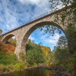 Мост через реку Ярынья и железная дорога Валдай — Крестцы