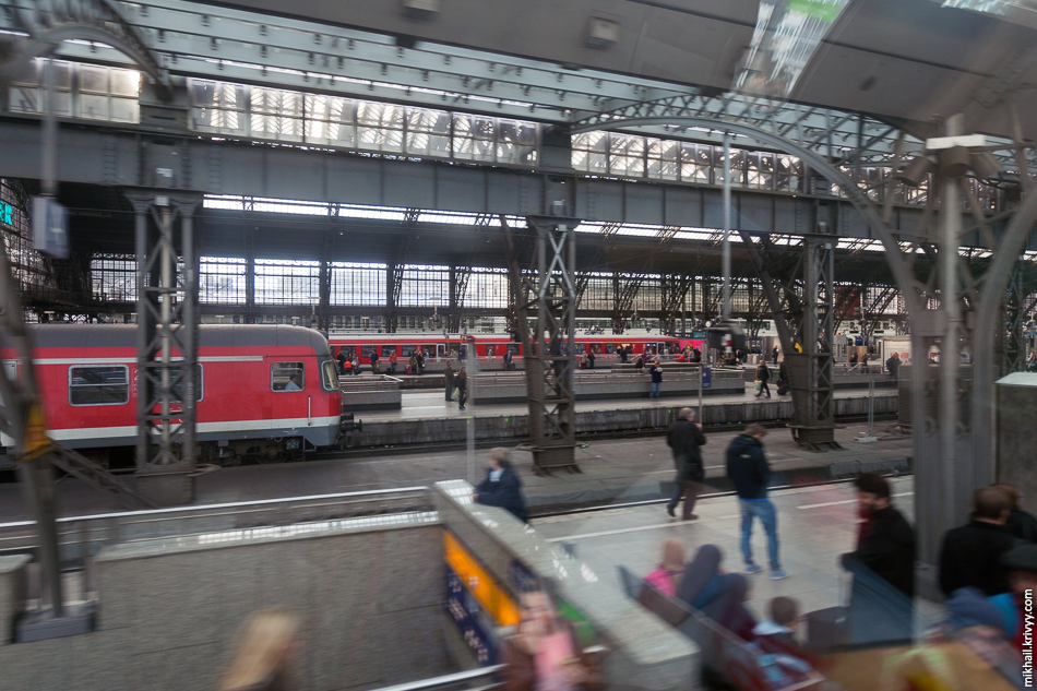 Кёльнский вокзал, один из самых грандиозных вокзалов мира.